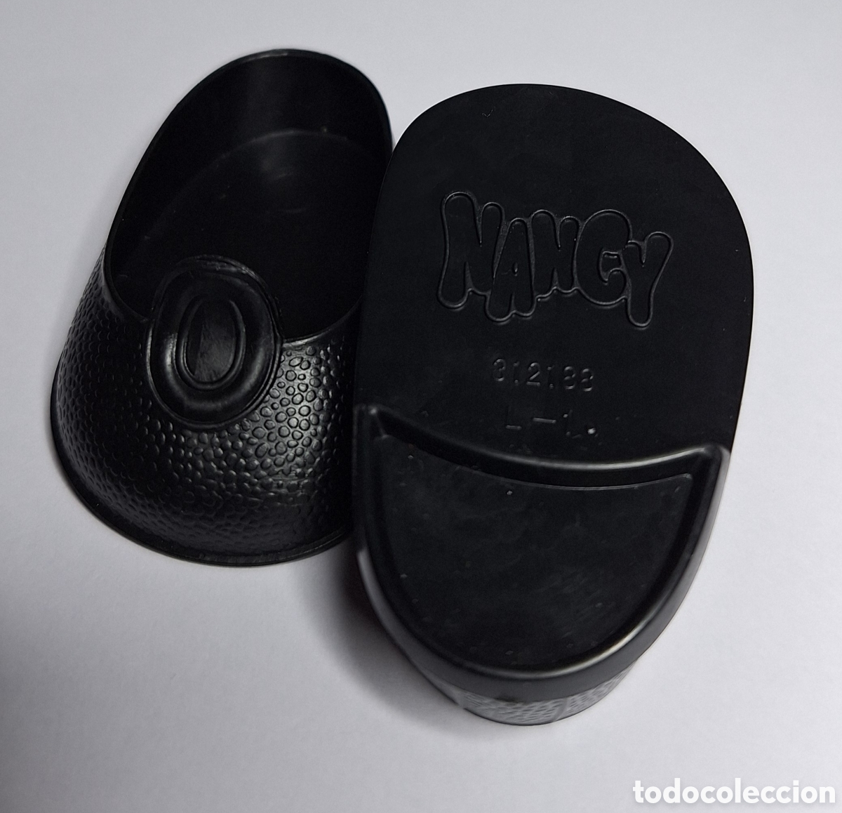 Mu&ntilde;ecas Nancy y Lucas: Zapatos de bot&oacute;n negro de Nancy - Foto 4