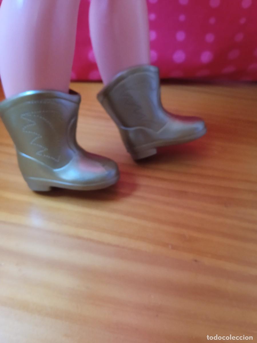 Mu&ntilde;ecas Nancy y Lucas: BOTAS DORADAS PARA MU&Ntilde;ECA NANCY - Foto 1