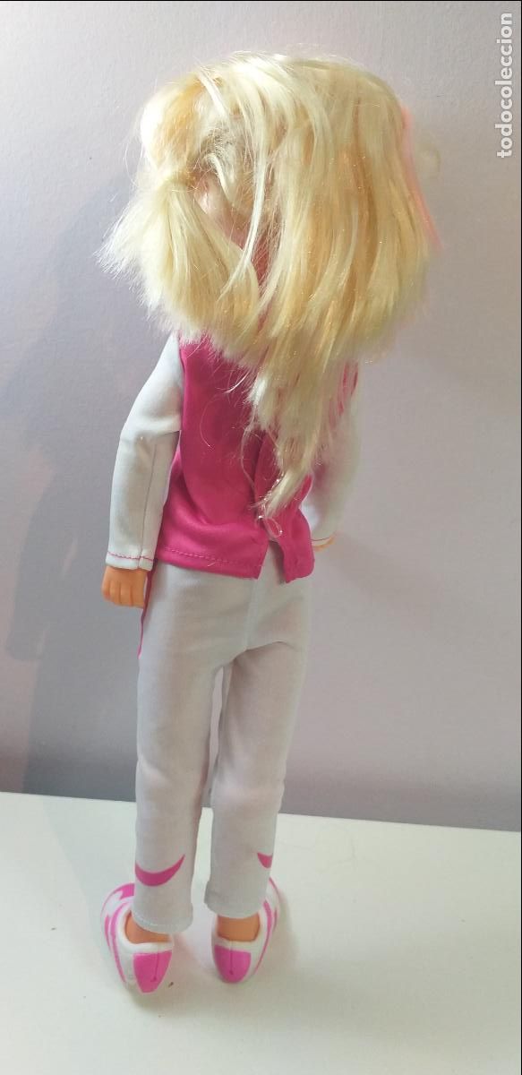 Mu&ntilde;ecas Nancy y Lucas: Mu&ntilde;eca NANCY articulada con traje deportivo - Foto 3
