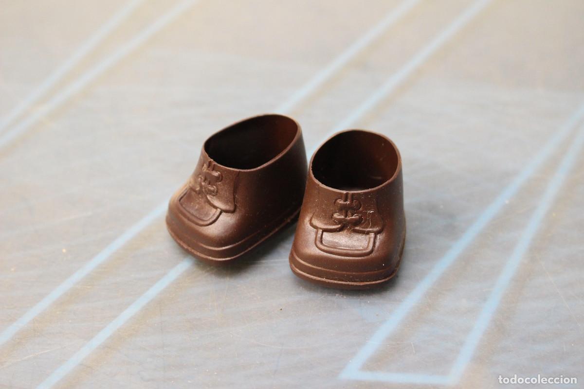 Mu&ntilde;ecas Nancy y Lucas: Zapatos de mu&ntilde;eco desconozco marca. - Foto 1