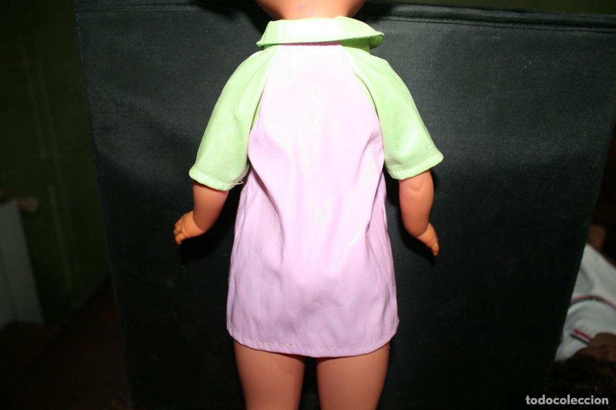 Mu&ntilde;ecas Nancy y Lucas: chubasquero mu&ntilde;eca nancy no original - Foto 2