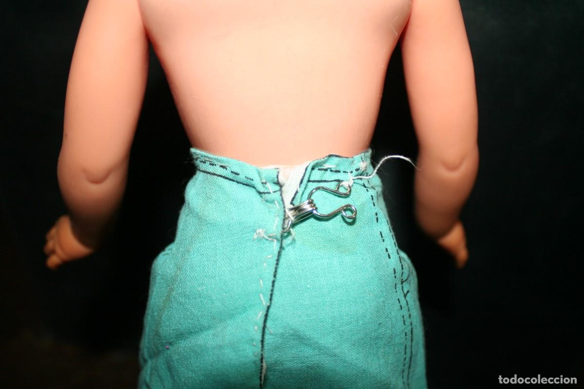 Mu&ntilde;ecas Nancy y Lucas: falda original mu&ntilde;eca nancy corta y cose - Foto 3