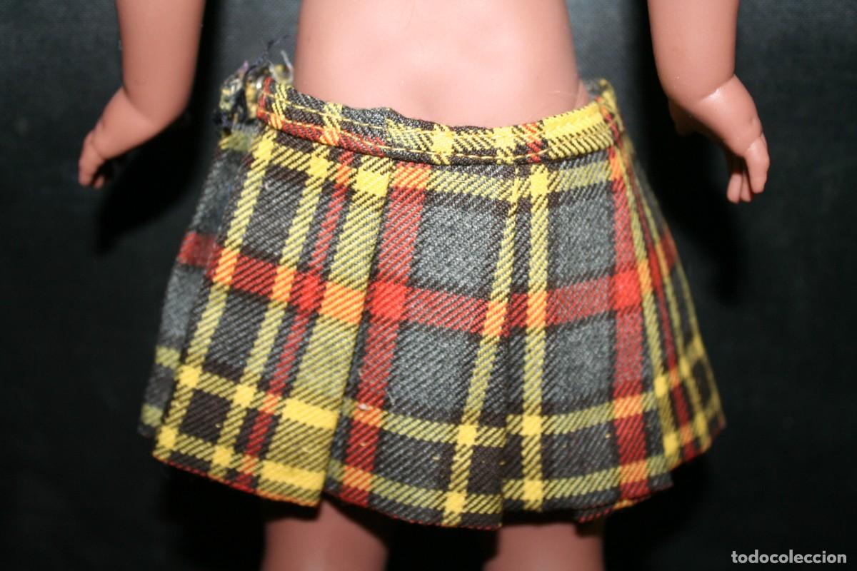 Mu&ntilde;ecas Nancy y Lucas: falda escolar mu&ntilde;eca nancy - Foto 2