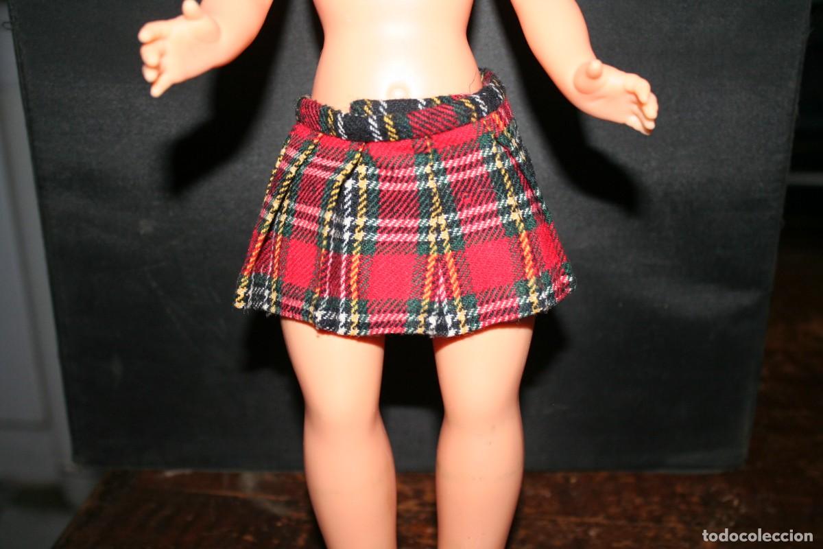 Mu&ntilde;ecas Nancy y Lucas: falda colegiala escolar mu&ntilde;eca nancy - Foto 1