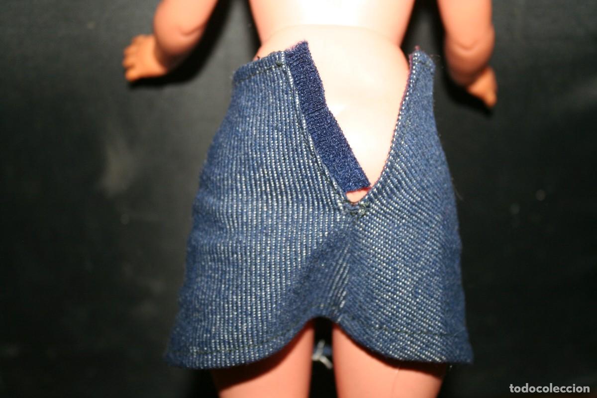 Mu&ntilde;ecas Nancy y Lucas: falda vaquera original mu&ntilde;eca nancy 80076a - Foto 2