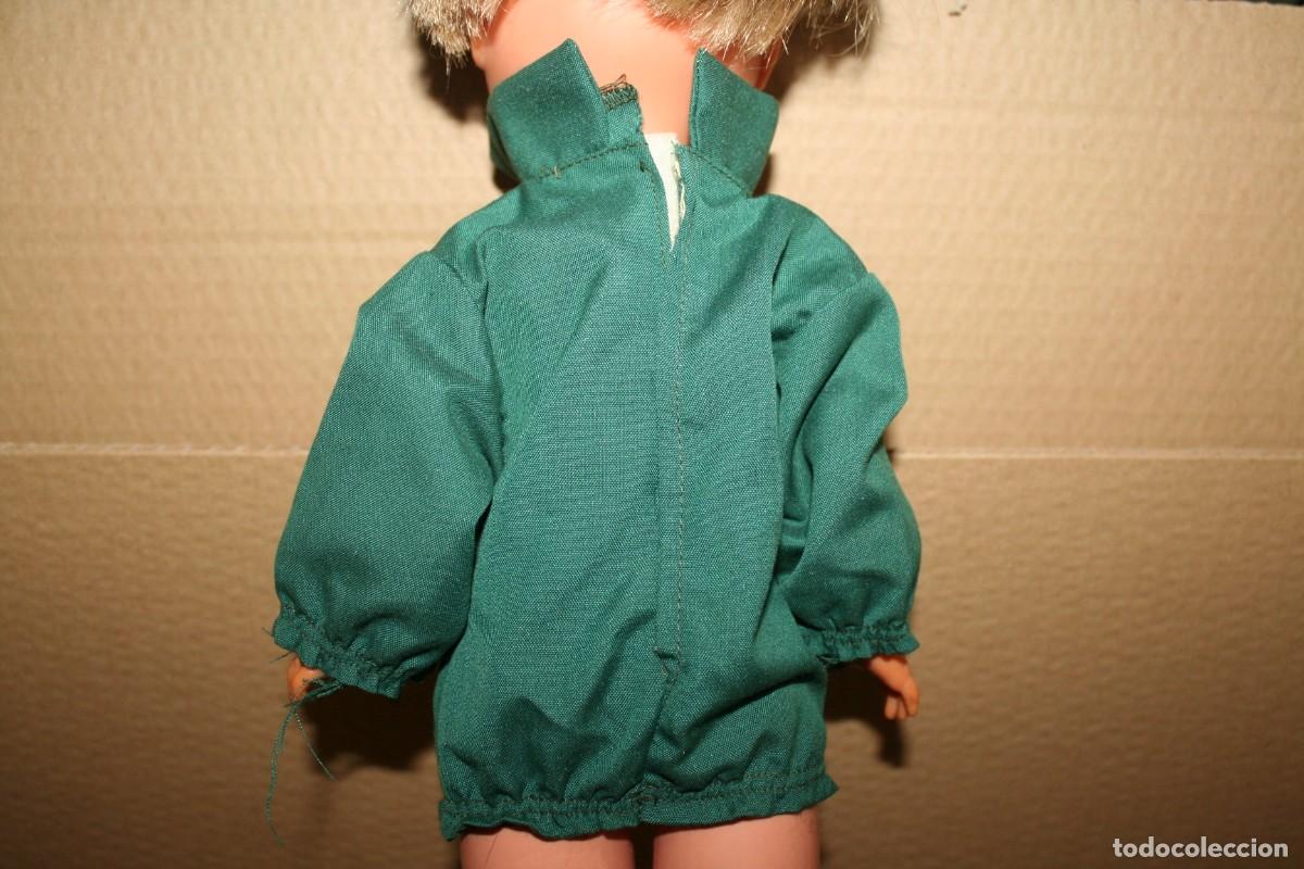 Mu&ntilde;ecas Nancy y Lucas: jersey sudadera verde modelo campera mu&ntilde;eca nancy poco uso - Foto 3