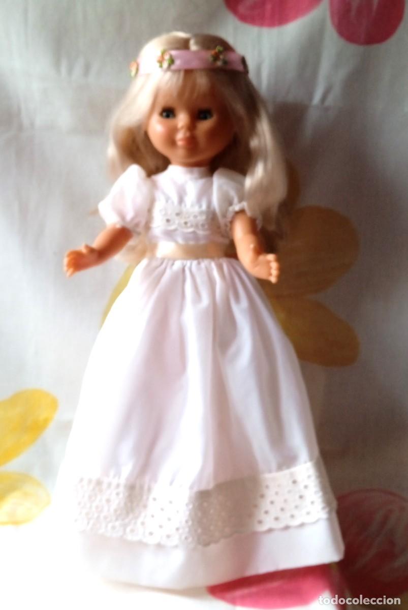 Mu&ntilde;ecas Nancy y Lucas: VESTIDO COMUNION NANCY A&Ntilde;OS 70 - Foto 1