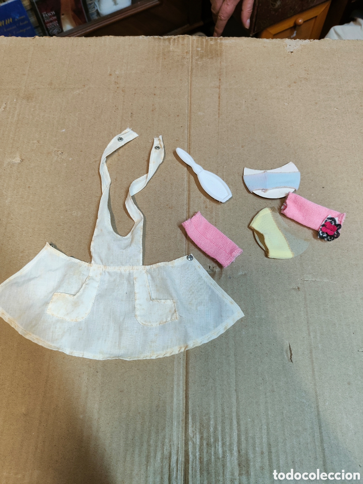 Mu&ntilde;ecas Nancy y Lucas: Lote de accesorios de ropa Nancy original - Foto 1