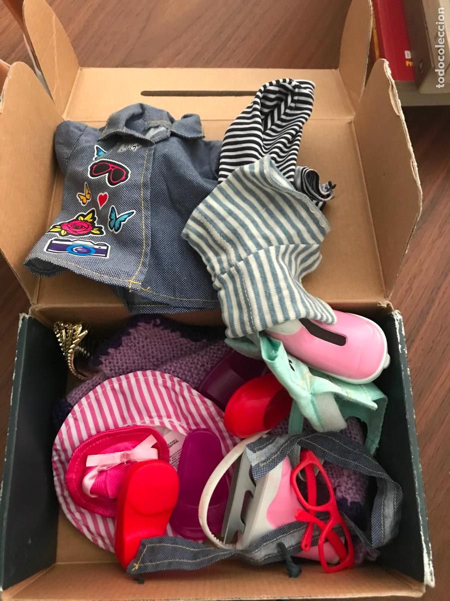 Mu&ntilde;ecas Nancy y Lucas: DOS NANCY MODERNAS VESTIDAS Y CON UNA CAJA DE COMPLEMENTOS - Foto 3