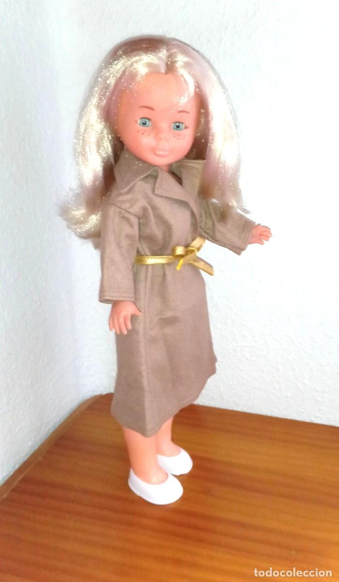 Mu&ntilde;ecas Nancy y Lucas: ABRIGO CAMEL NANCY ORIGINAL - Foto 3