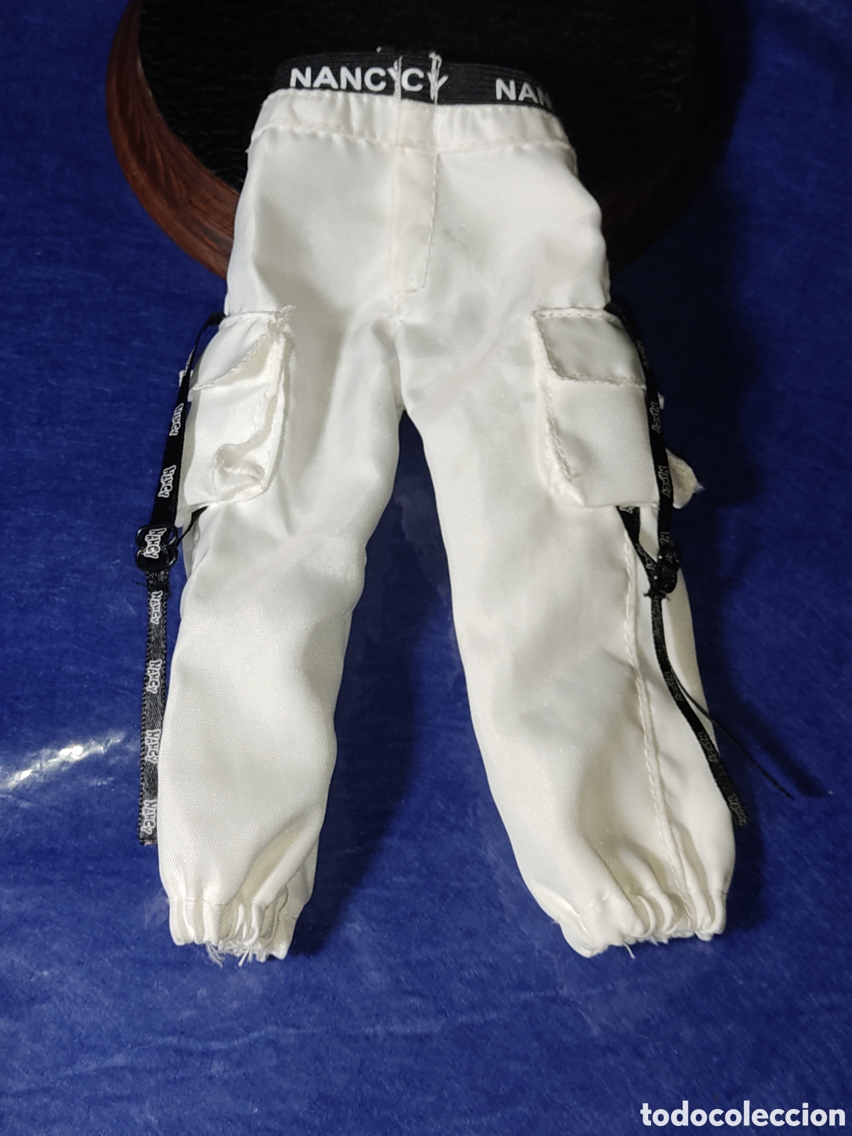 Mu&ntilde;ecas Nancy y Lucas: Pantal&oacute;n Sport blanco de Nancy - Foto 1