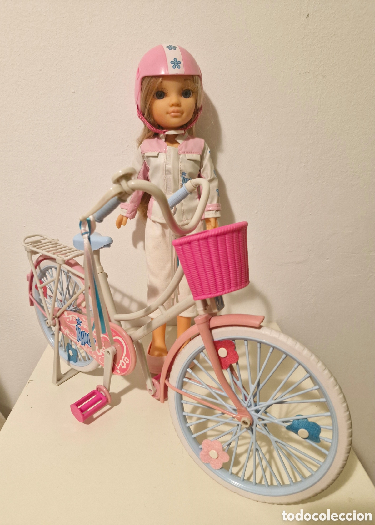 Mu&ntilde;ecas Nancy y Lucas: MU&Ntilde;ECA NANCY NEW CICLISTA CON BICICLETA - Foto 1