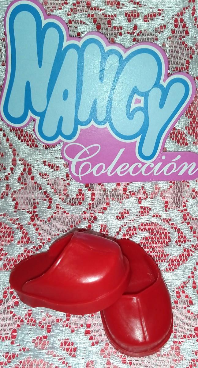 Mu&ntilde;ecas Nancy y Lucas: ZUECOS ROJOS NANCY-ORIGINALES - Foto 1