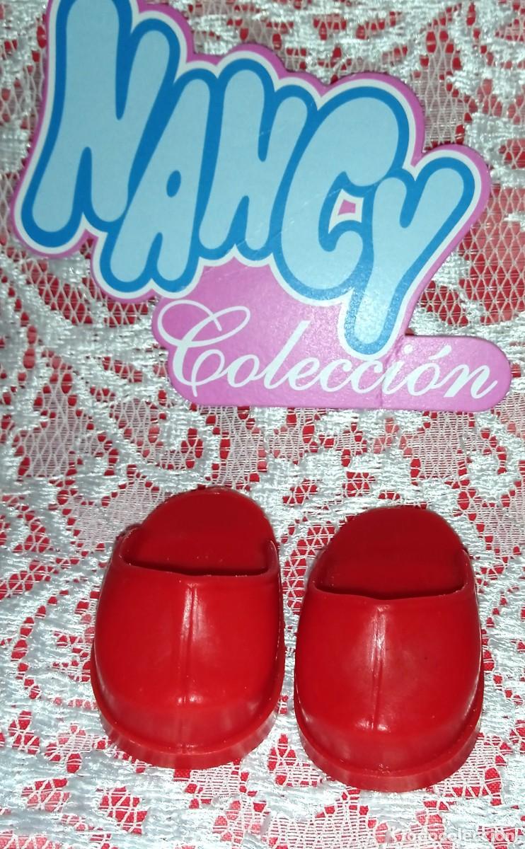 Mu&ntilde;ecas Nancy y Lucas: ZUECOS ROJOS NANCY-ORIGINALES - Foto 2