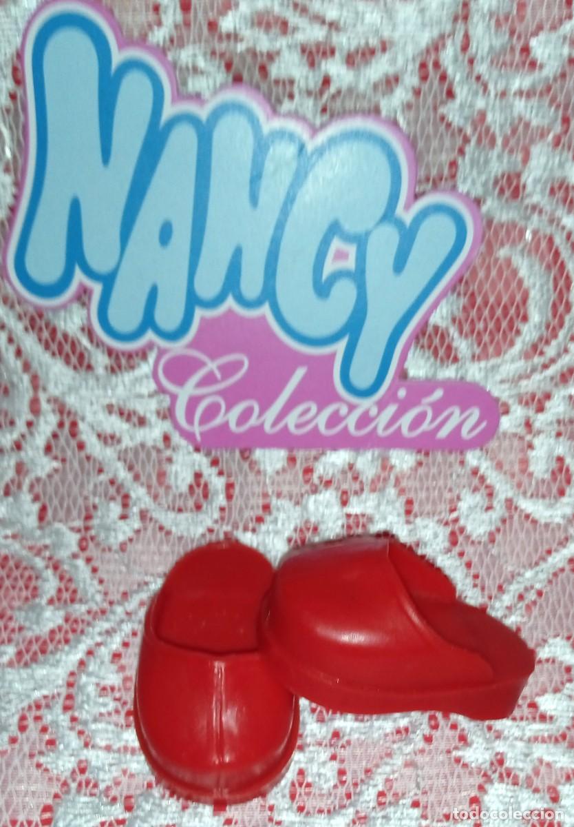 Mu&ntilde;ecas Nancy y Lucas: ZUECOS ROJOS NANCY-ORIGINALES - Foto 3