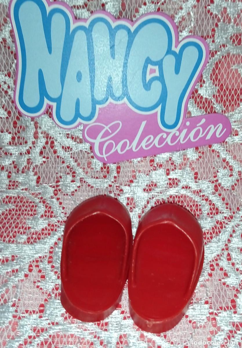 Mu&ntilde;ecas Nancy y Lucas: ZUECOS ROJOS NANCY-ORIGINALES - Foto 4