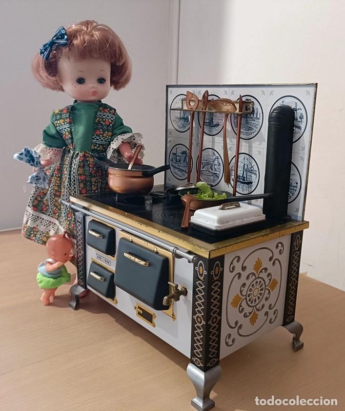 Mu&ntilde;ecas Nancy y Lucas: Cocina vintage Alemana con accesorios - Foto 2