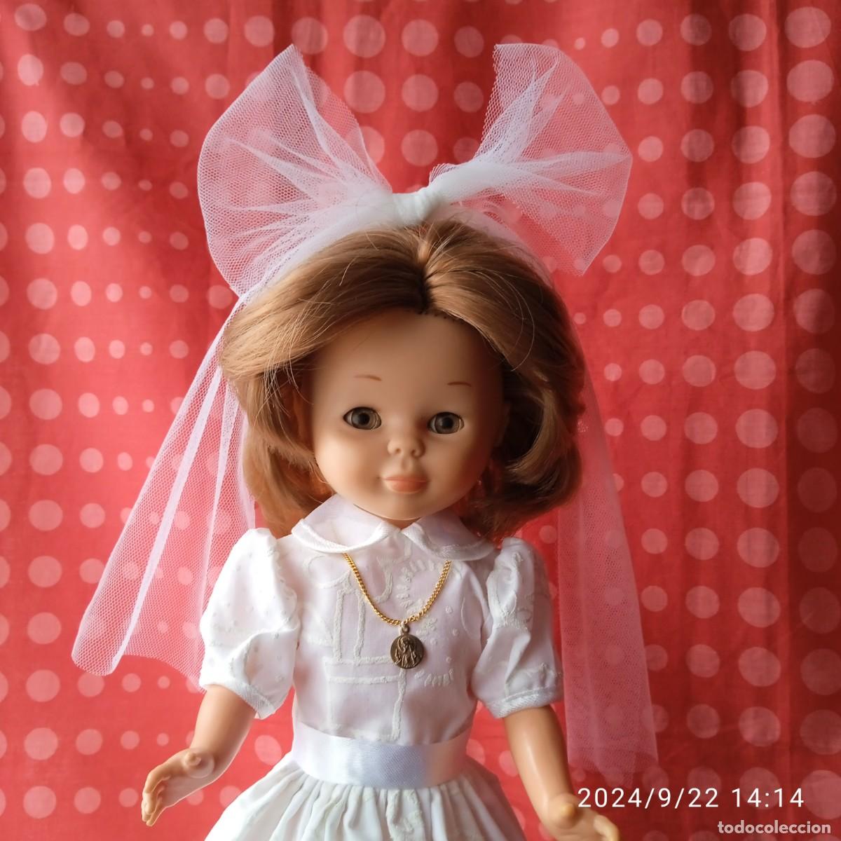 Mu&ntilde;ecas Nancy y Lucas: VESTIDO COMUNION NANCY CON VELO ORIGINAL - Foto 3