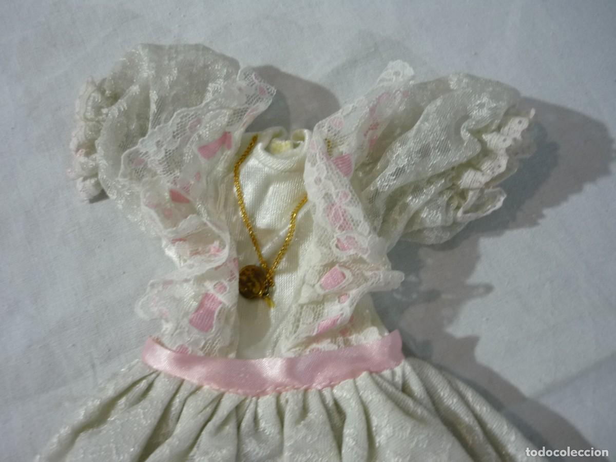 Mu&ntilde;ecas Nancy y Lucas: Vestido de comuni&oacute;n de Nancy de Famosa - Foto 3