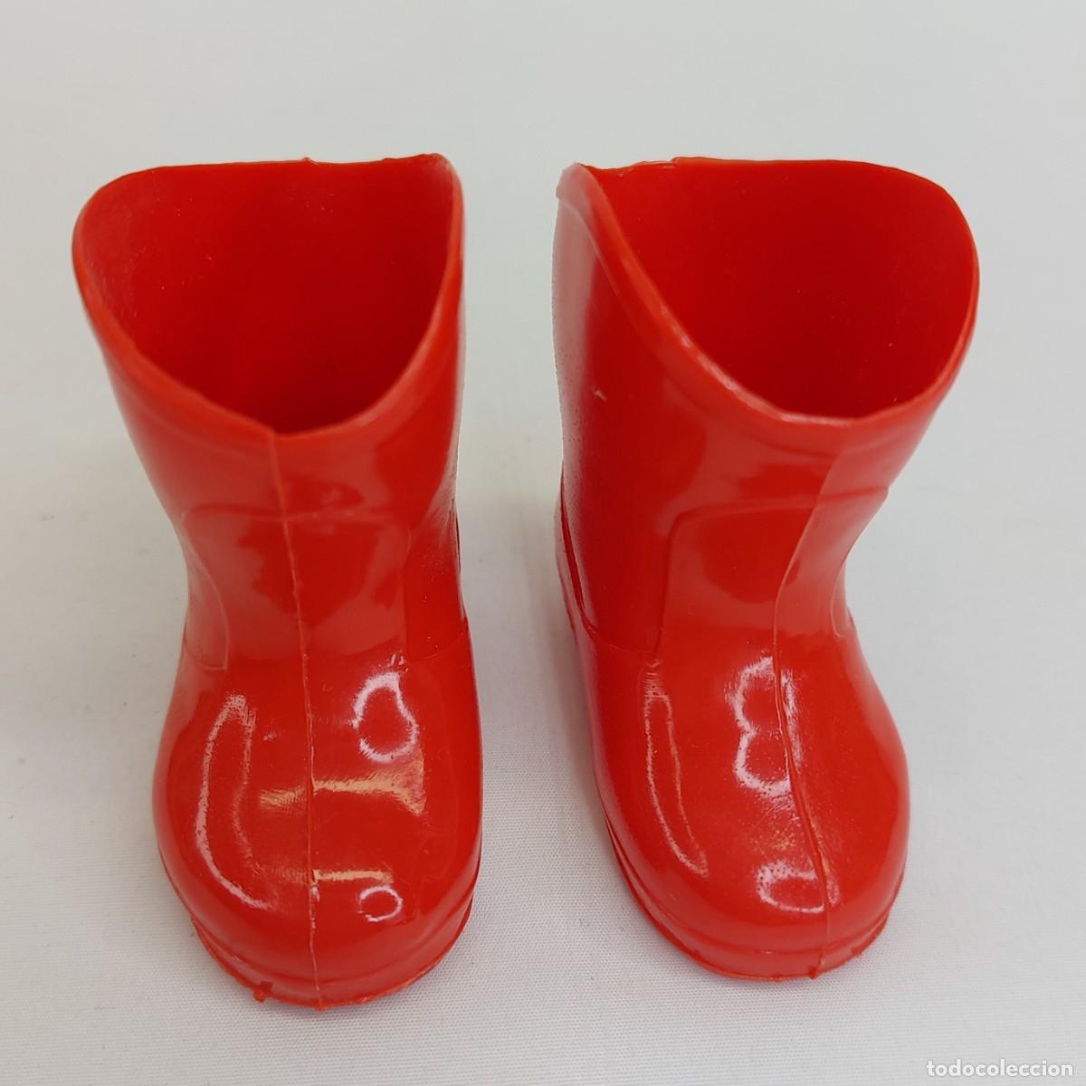 Mu&ntilde;ecas Nancy y Lucas: BOTAS ROJAS DE MU&Ntilde;ECA NANCY DE FAMOSA. - Foto 1