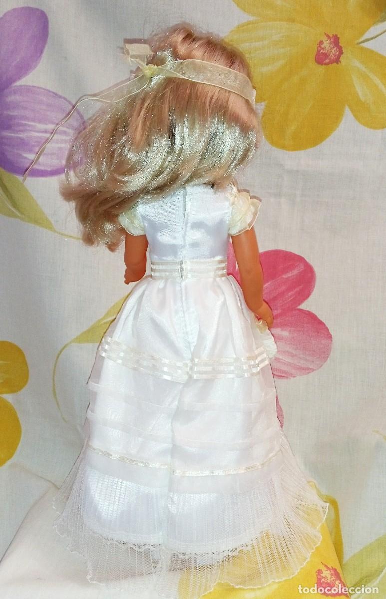 Mu&ntilde;ecas Nancy y Lucas: VESTIDO COMUNION NANCY-A&Ntilde;O 2011 - Foto 4