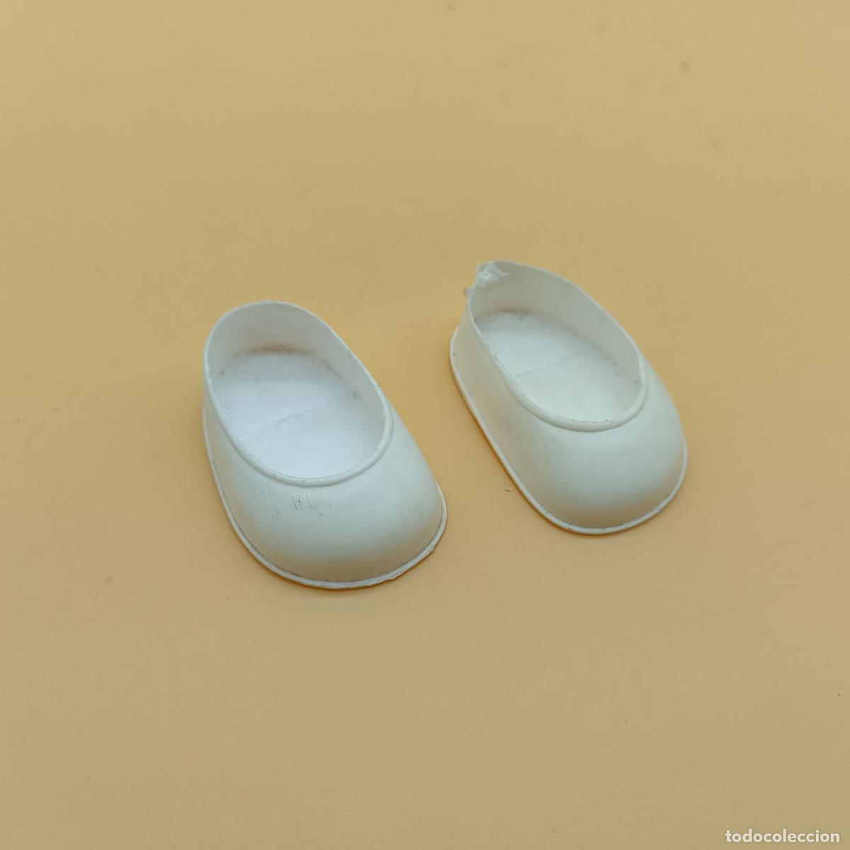 Mu&ntilde;ecas Nancy y Lucas: ZAPATOS BLANCOS MU&Ntilde;ECA NANCY. - Foto 1
