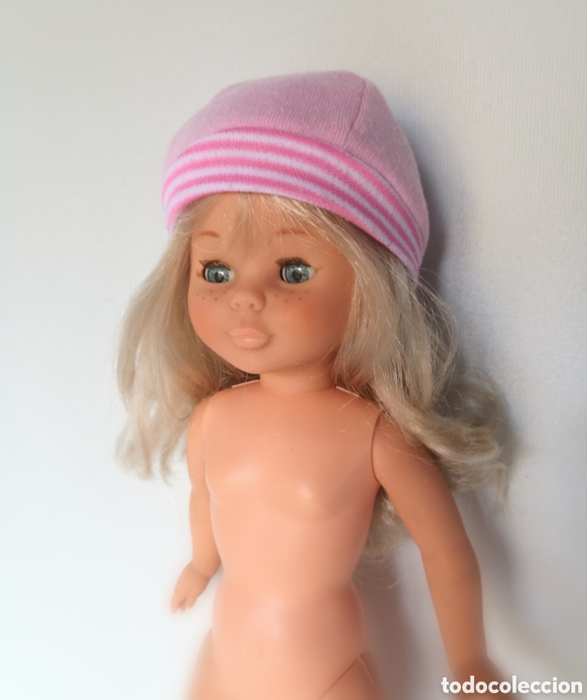Mu&ntilde;ecas Nancy y Lucas: Gorro rosa bebe a rayas a&ntilde;os 80 v&aacute;lido para Nancy - Foto 1