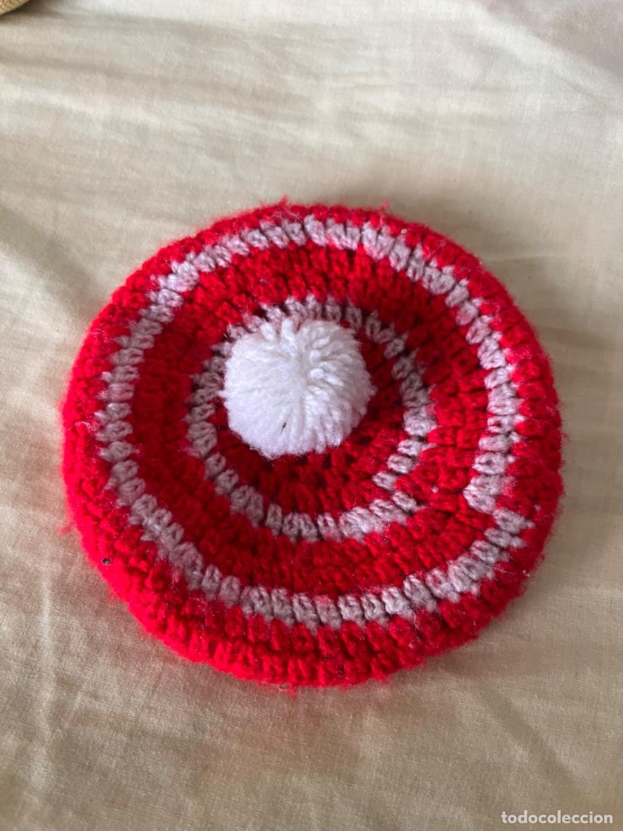 Mu&ntilde;ecas Nancy y Lucas: Nancy: gorrito de punto con pomp&oacute;n para la Nancy - Foto 3
