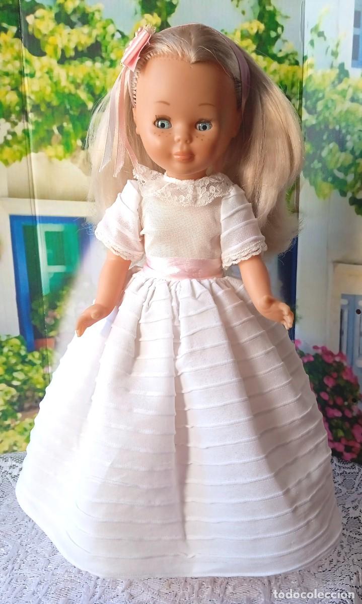 Mu&ntilde;ecas Nancy y Lucas: VESTIDO COMUNION NANCY-A&Ntilde;OS 70 - Foto 1