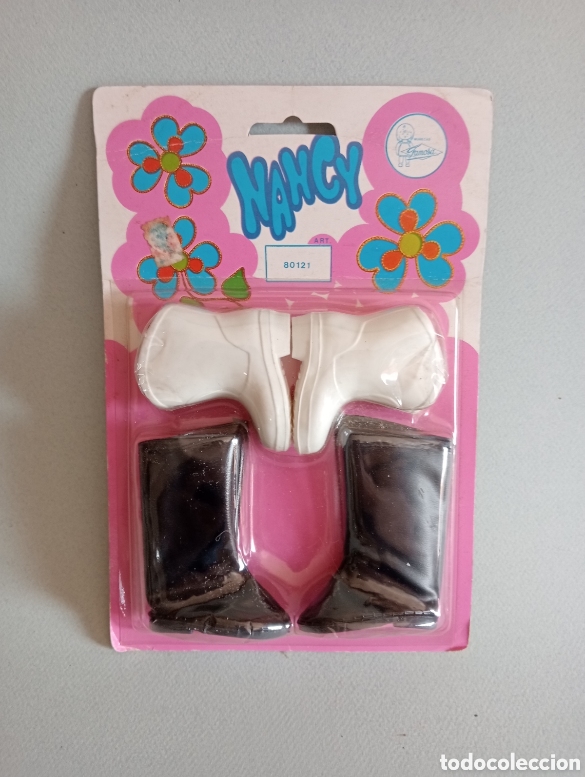 Mu&ntilde;ecas Nancy y Lucas: Bl&iacute;ster de botas de Nancy - Foto 1