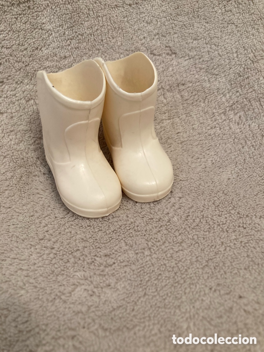 Mu&ntilde;ecas Nancy y Lucas: Mu&ntilde;eca Nancy Botas Blancas - Foto 1