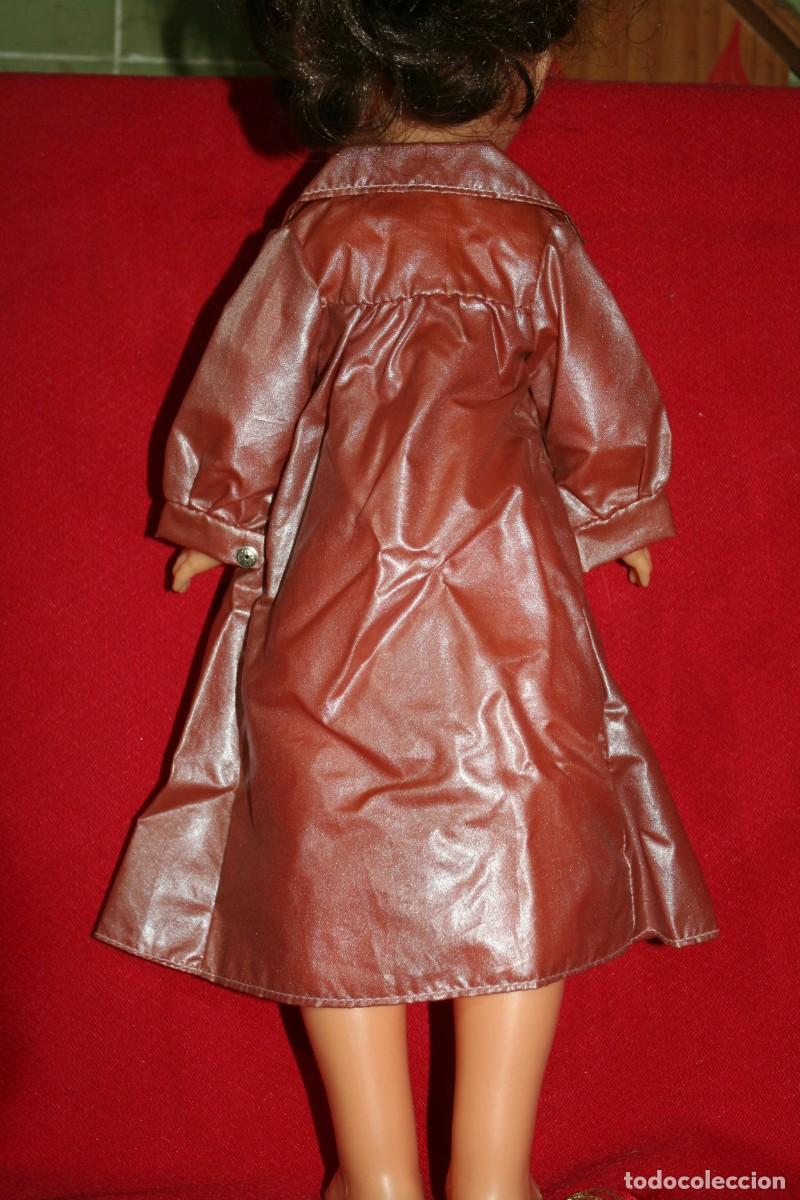 Mu&ntilde;ecas Nancy y Lucas: chubasquero original mu&ntilde;eca nancy - Foto 2
