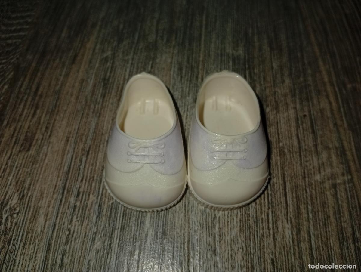 Mu&ntilde;ecas Nancy y Lucas: Zapatos blancos mocasines de mu&ntilde;eca Nancy - Foto 2