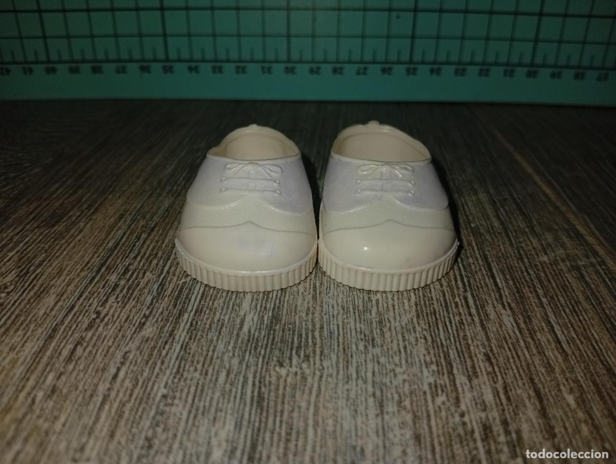 Mu&ntilde;ecas Nancy y Lucas: Zapatos blancos mocasines de mu&ntilde;eca Nancy - Foto 1