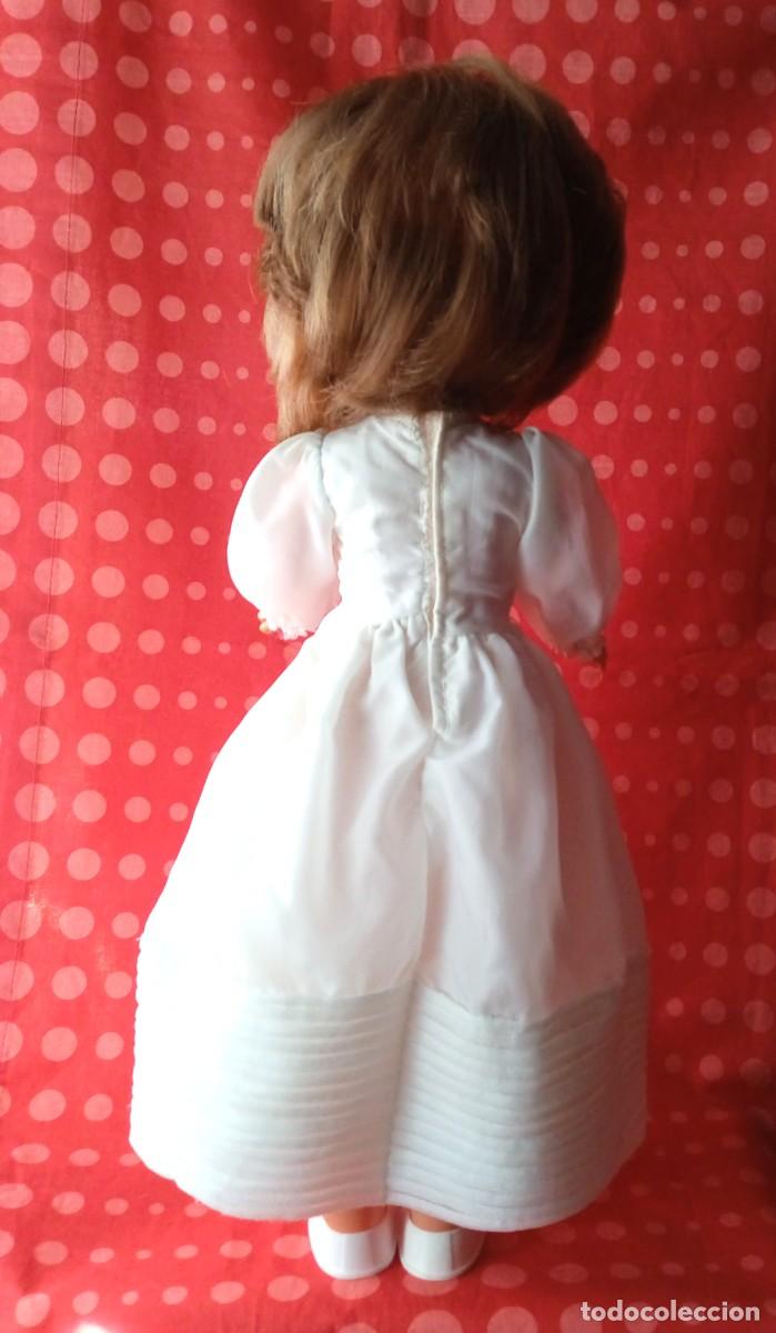 Mu&ntilde;ecas Nancy y Lucas: VESTIDO COMUNION A&Ntilde;OS 70 - Foto 4