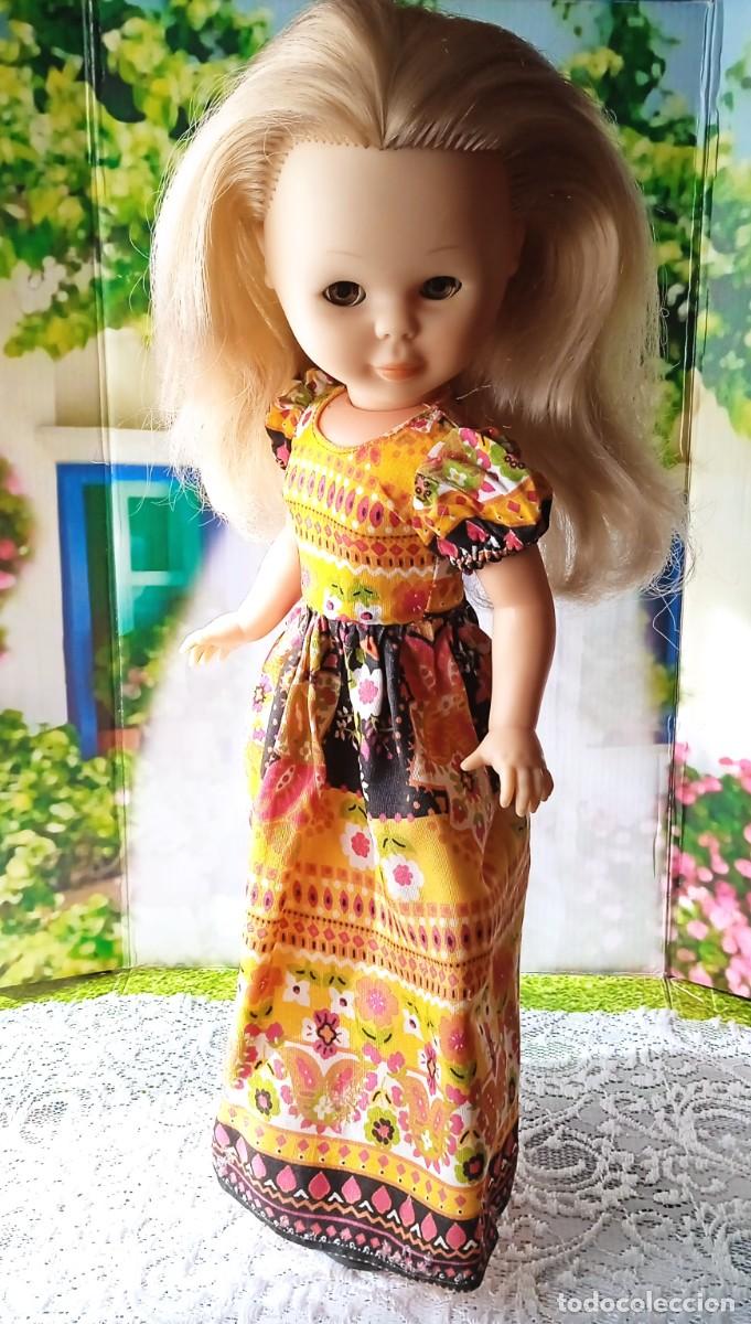 Mu&ntilde;ecas Nancy y Lucas: VESTIDO FLORES DE LARGO NANCY-A&Ntilde;OS 70 - Foto 3