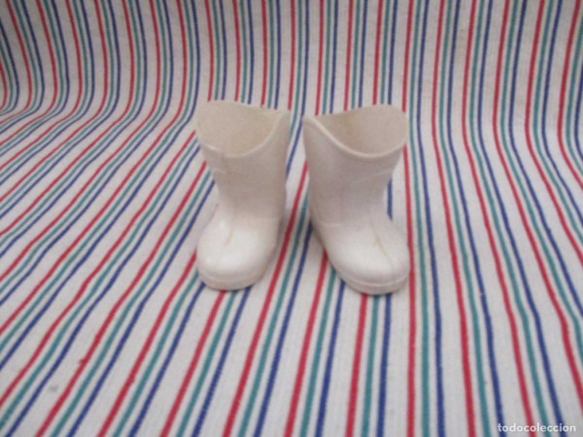 Mu&ntilde;ecas Nancy y Lucas: BOTAS BLANCAS ORIGINALES NANCY - Foto 2