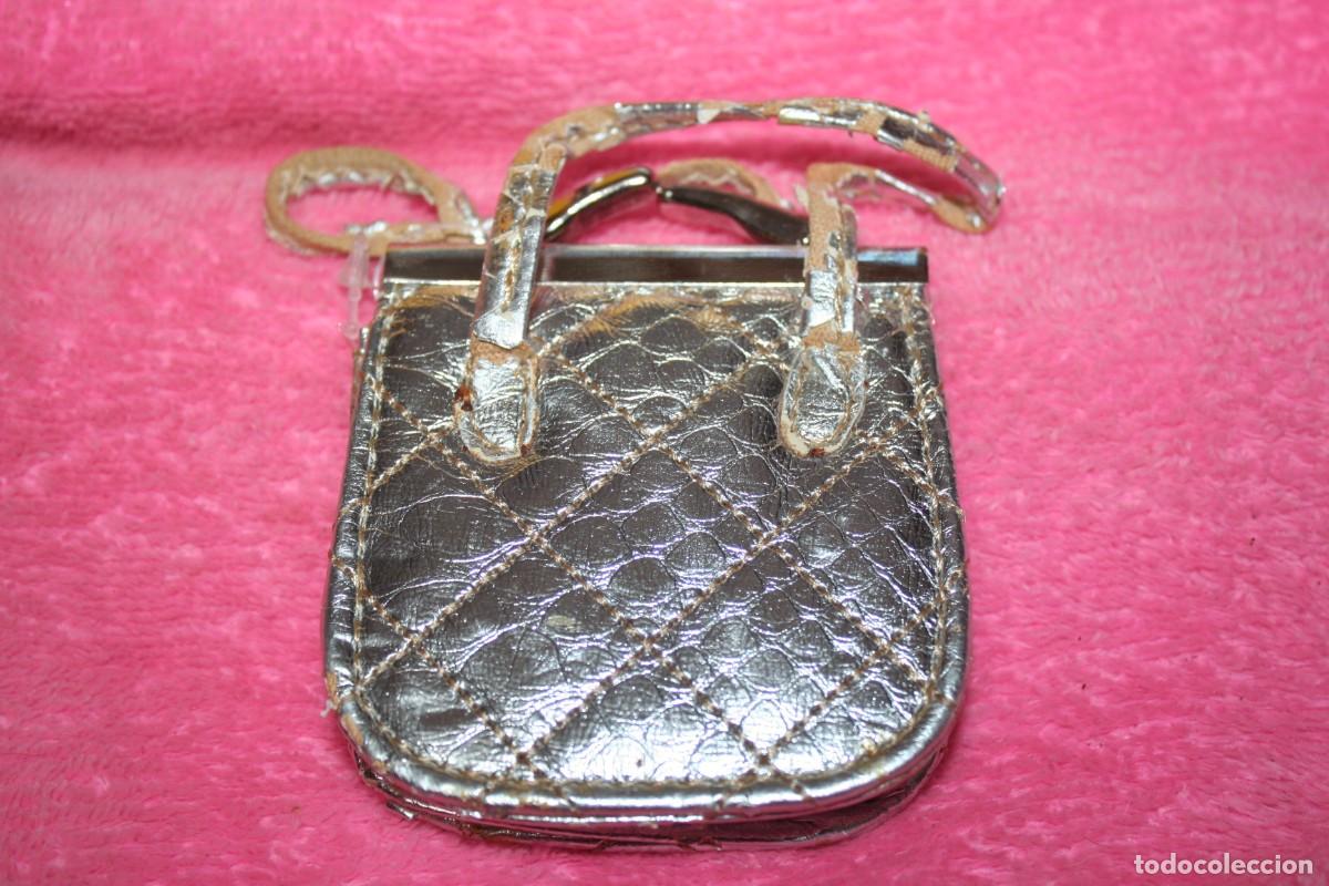 Mu&ntilde;ecas Nancy y Lucas: BOLSO MU&Ntilde;ECA NANCY PLATEADO - Foto 1