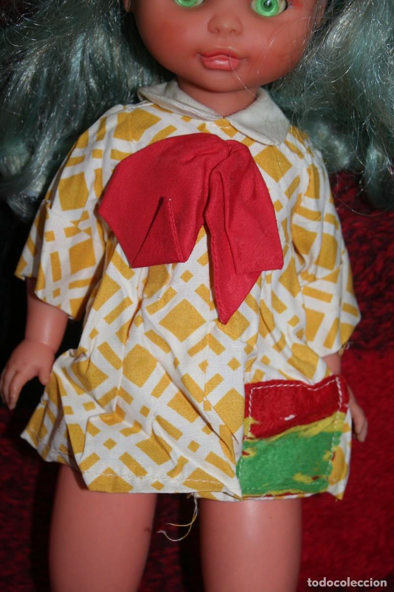 Mu&ntilde;ecas Nancy y Lucas: BLUSON ORIGINAL PINTORA MU&Ntilde;ECA NANCY POCO USO - Foto 1