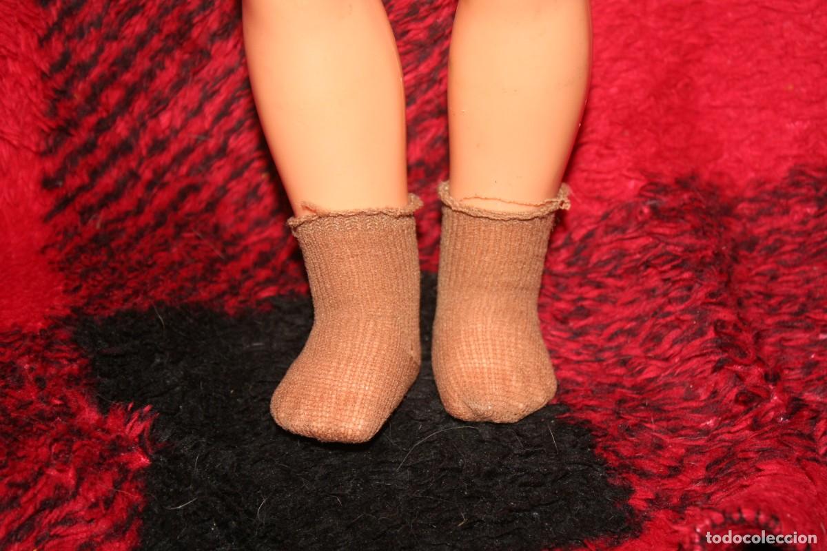 Mu&ntilde;ecas Nancy y Lucas: calcetines marrones mu&ntilde;eca nancy - Foto 1