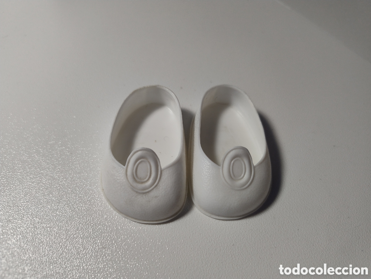 Mu&ntilde;ecas Nancy y Lucas: ZAPATOS DE BOTON EN BLANCO DE NANCY ref 1 - Foto 1