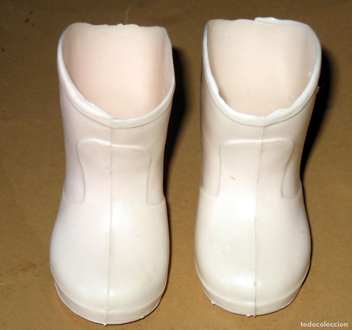 Mu&ntilde;ecas Nancy y Lucas: NANCY BOTAS BLANCAS EN BUEN ESTADO - Foto 1