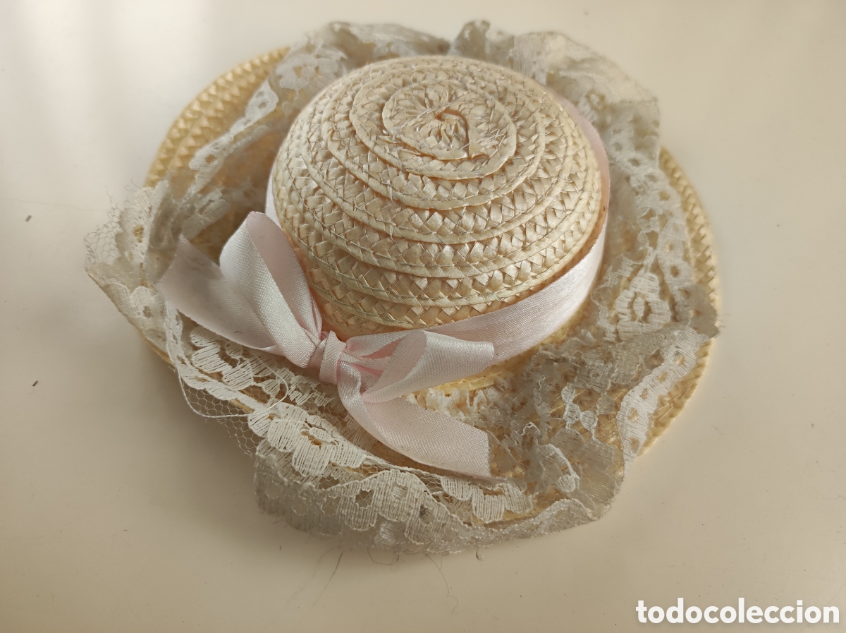 Mu&ntilde;ecas Nancy y Lucas: Antiguo sombrero para nancy - Foto 1