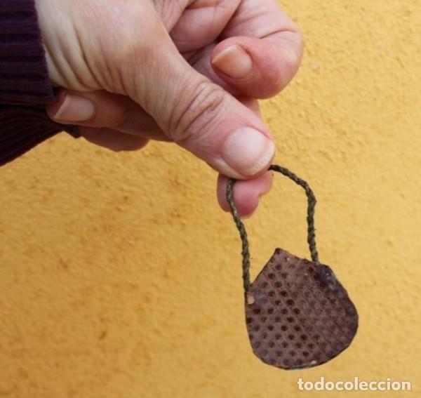 Mu&ntilde;ecas Nancy y Lucas: Bolso de piel de serpiente para Nancy - Foto 1