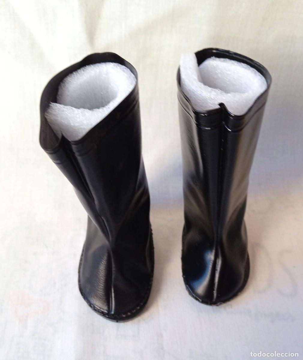 Mu&ntilde;ecas Nancy y Lucas: BOTAS NEGRAS NANCY-A&Ntilde;OS 70 - Foto 1