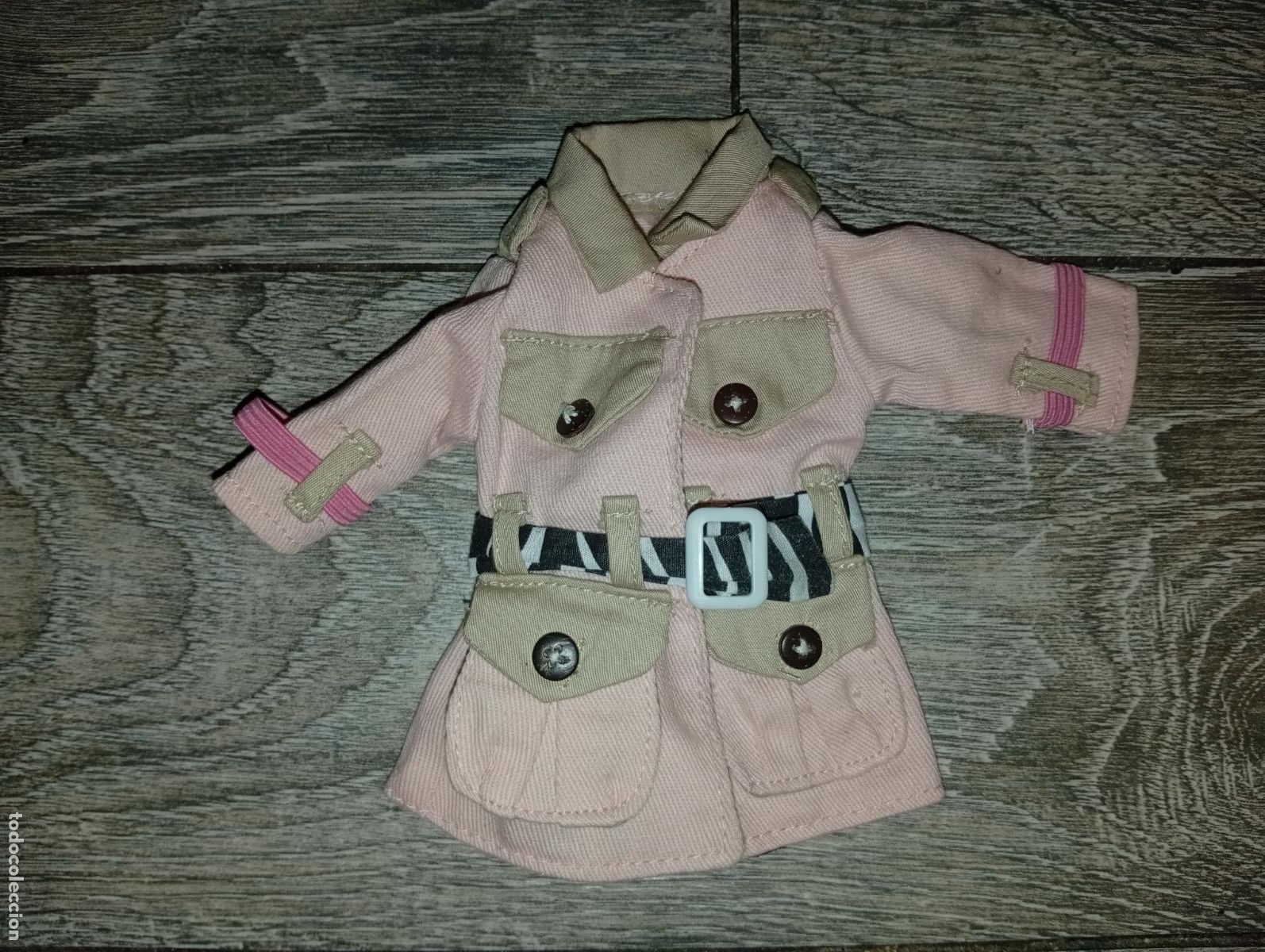 Mu&ntilde;ecas Nancy y Lucas: Chaqueta de mu&ntilde;eca Nancy New Nancy moderna