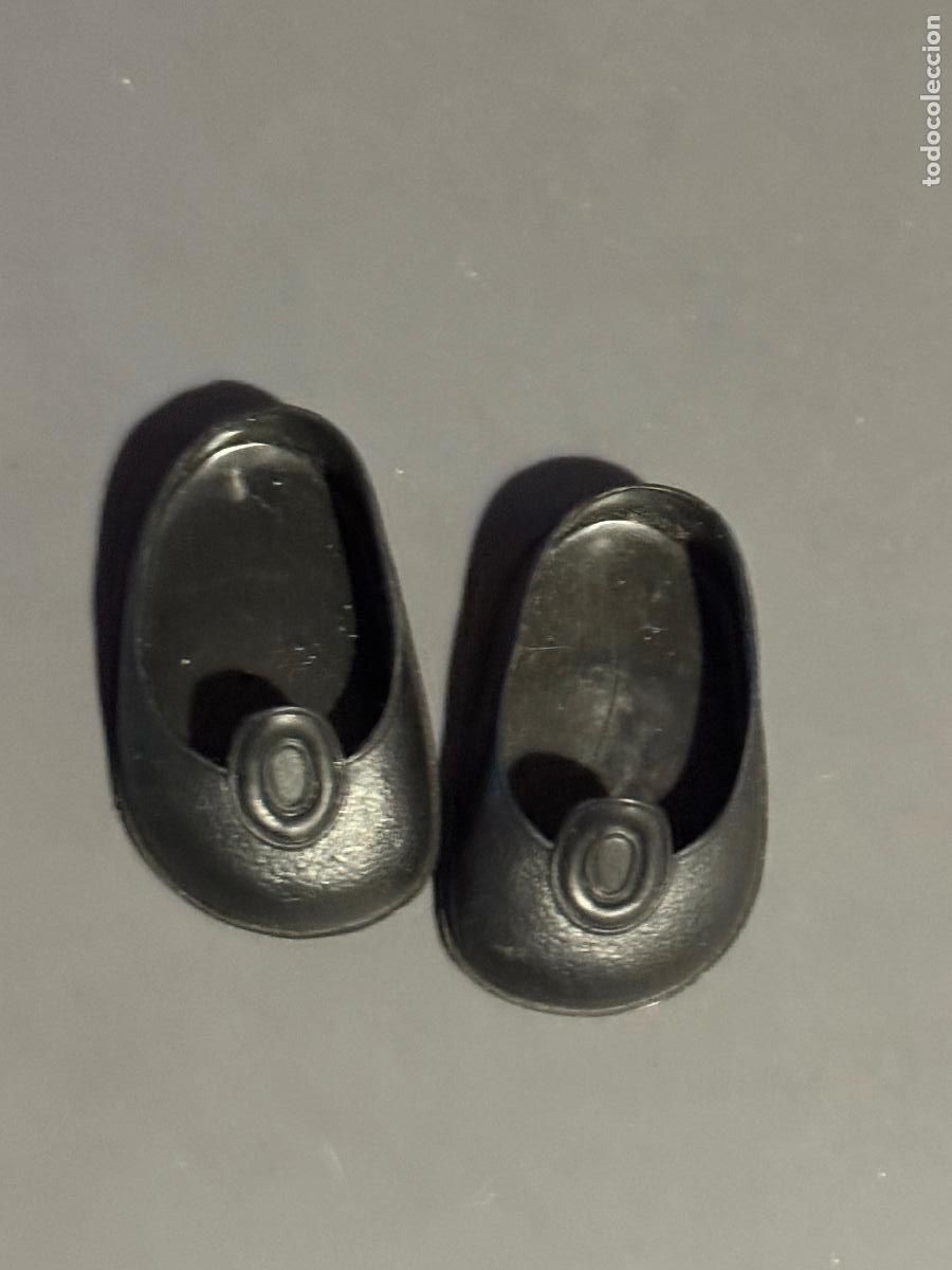 Mu&ntilde;ecas Nancy y Lucas: ZAPATOS NEGROS DE BOTON DE NANCY DE FAMOSA NUEVOS