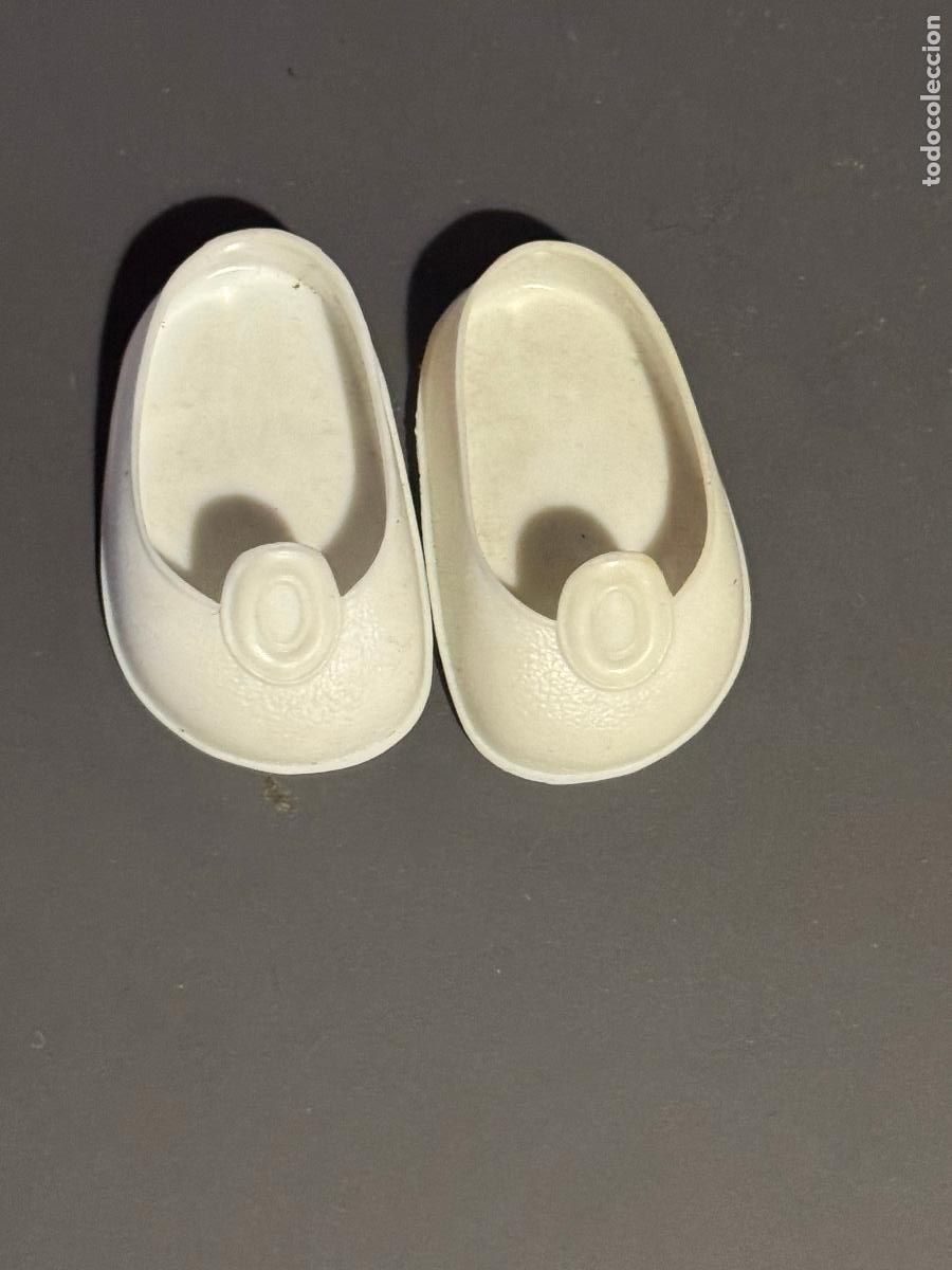 Mu&ntilde;ecas Nancy y Lucas: ZAPATOS NANCY BLANCOS BOTON NUEVOS