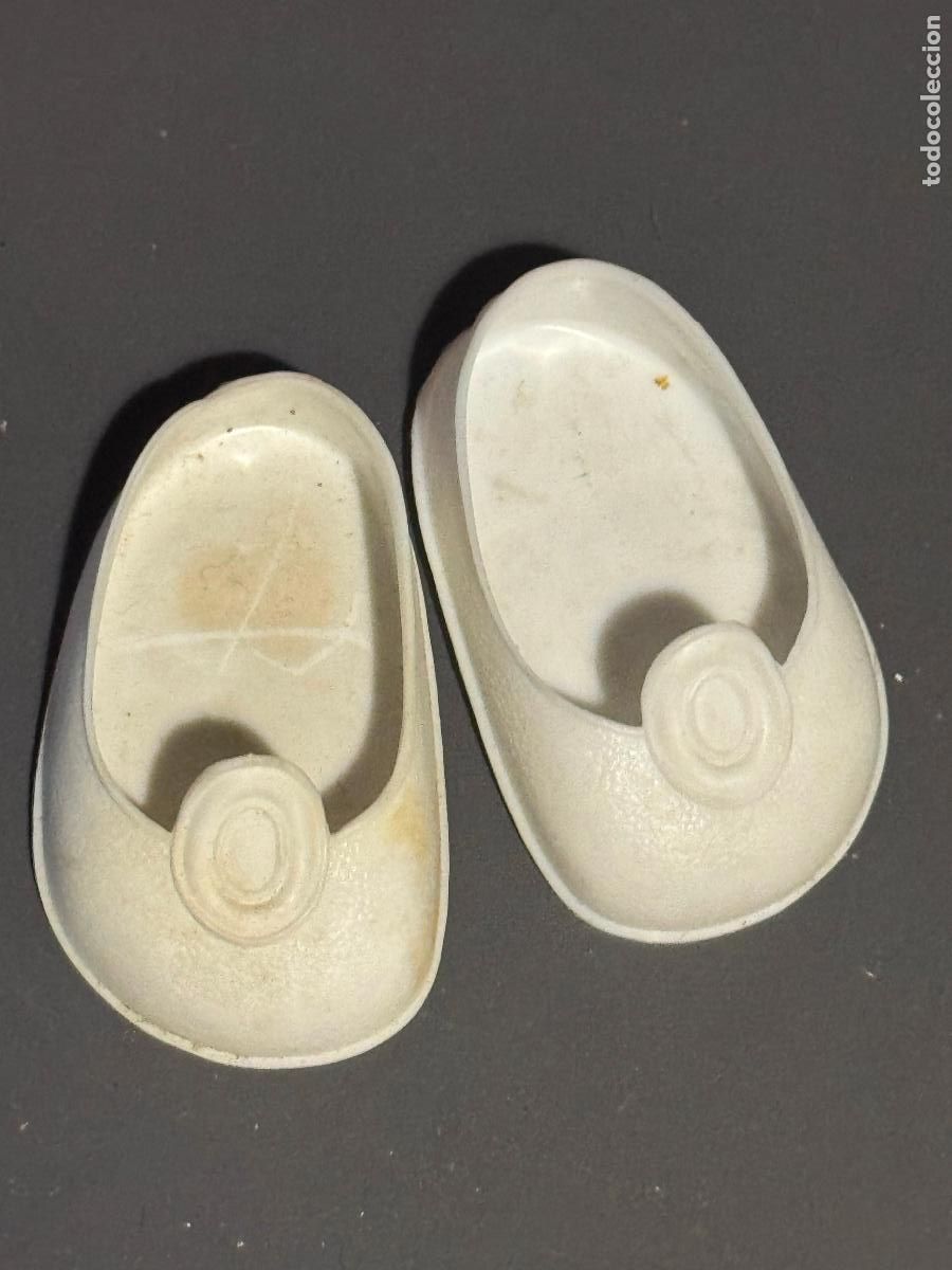 Mu&ntilde;ecas Nancy y Lucas: ZAPATOS BLANCOS DE BOTON DE NANCY DE FAMOSA NUEVOS