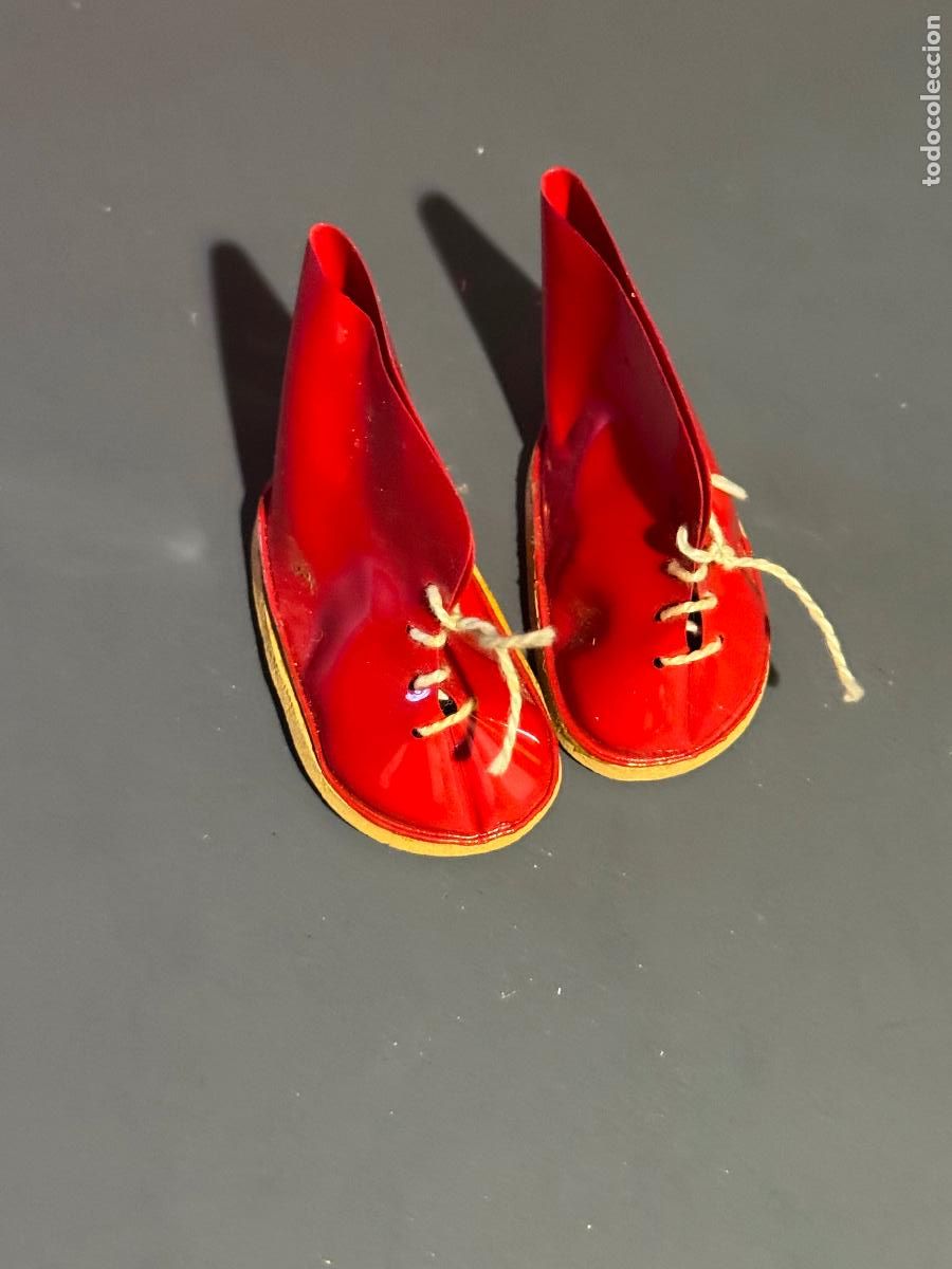 Mu&ntilde;ecas Nancy y Lucas: ANTIGUOS ZAPATOS ROJOS DE CORDONES NANCY FAMOSA SKY BOTAS ROJAS NUEVAS
